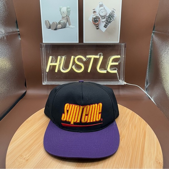 Supreme Underline 5-Panel Black (SS18) - Picture 1 of 8